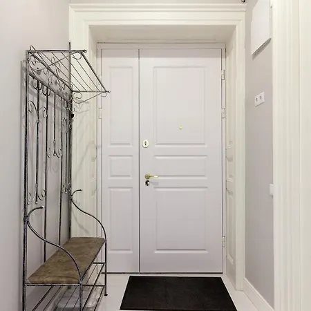 Chopin In The Center Of