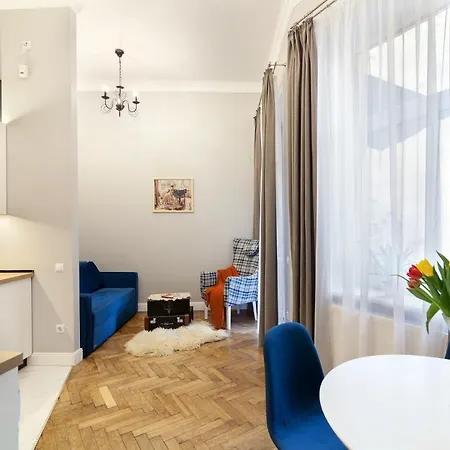 Chopin In The Center Of