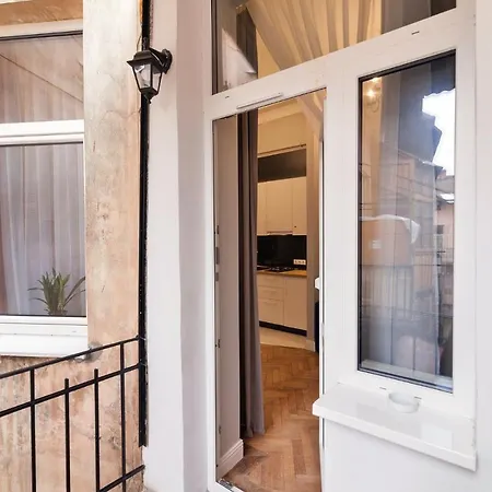 Chopin In The Center Of *