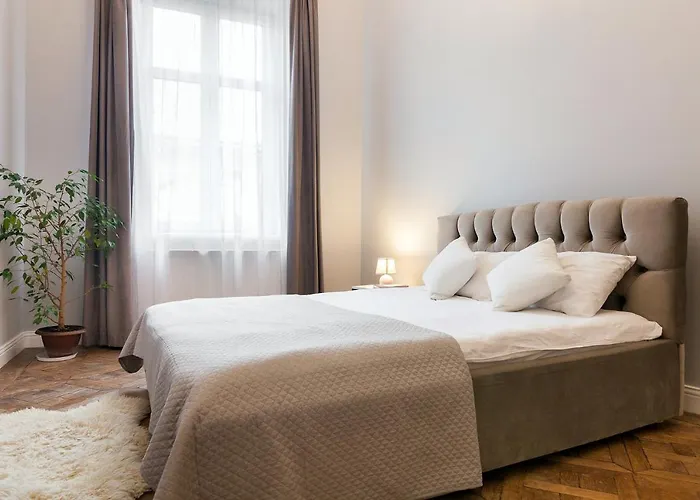 Chopin In The Center Of דירה לבוב