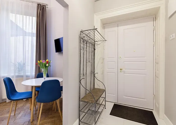 Chopin In The Center Of לבוב